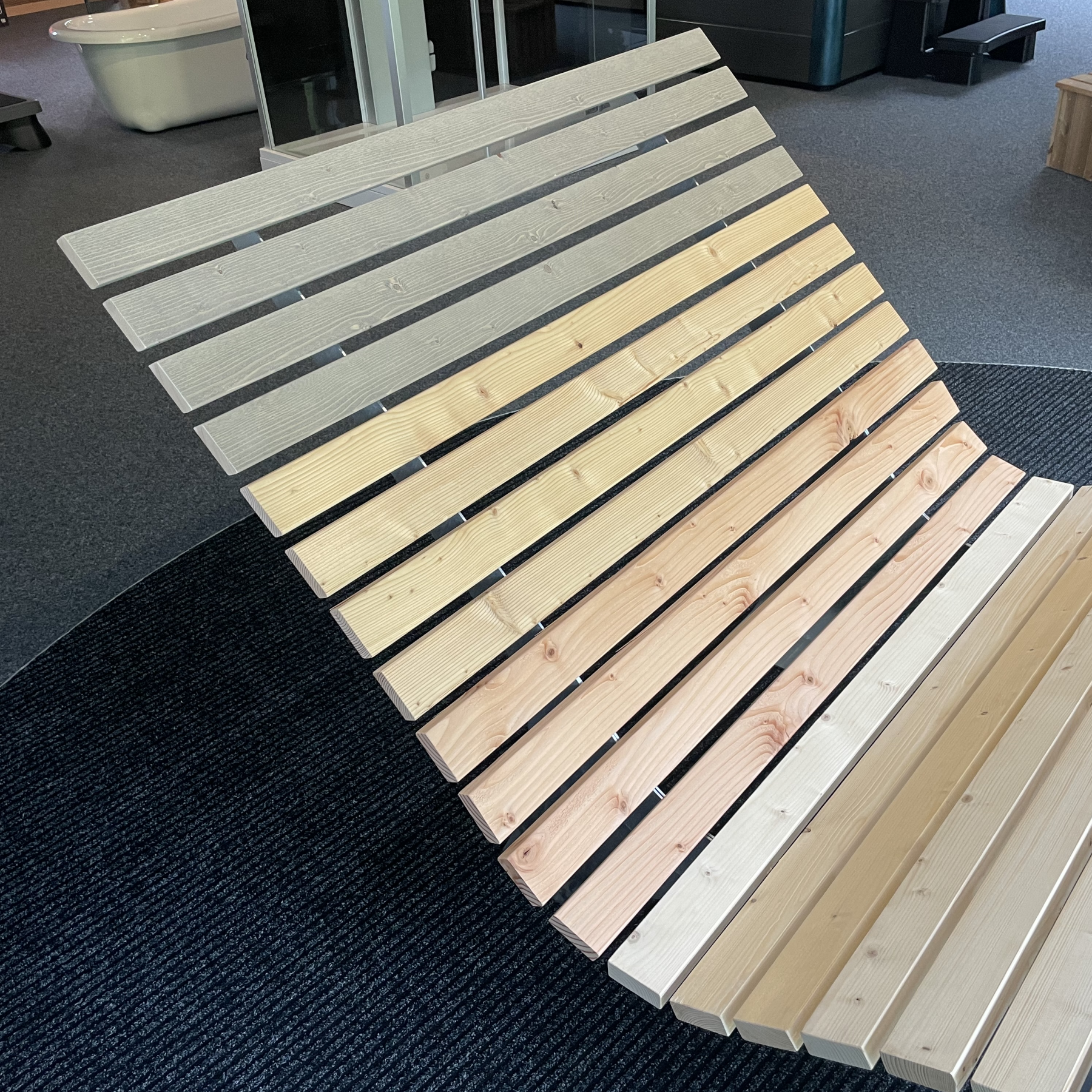 SAVO Sonnenliege / Himmelsliege 1000 mm, verschiedene Holzarten, Fußgestellstärke und Aufbau zur Auswahl
